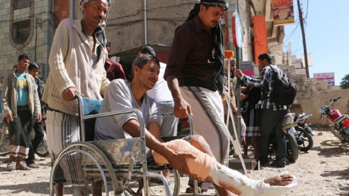 Yemen conflict: MSF clinic hit in Saudi-led air strike